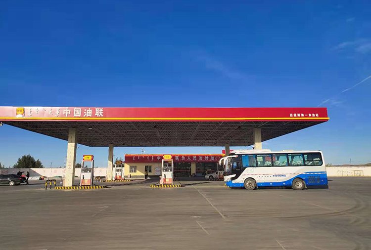 中国油联益猛斯第一加油站盛大开业